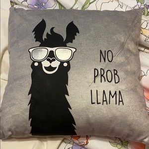 Accent pillow